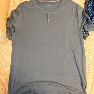 NWOT Men's Bamboo Heritage Short Sleeve Henley- blue/xl